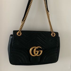 Gucci GG Marmont medium matelassé shoulder bag
